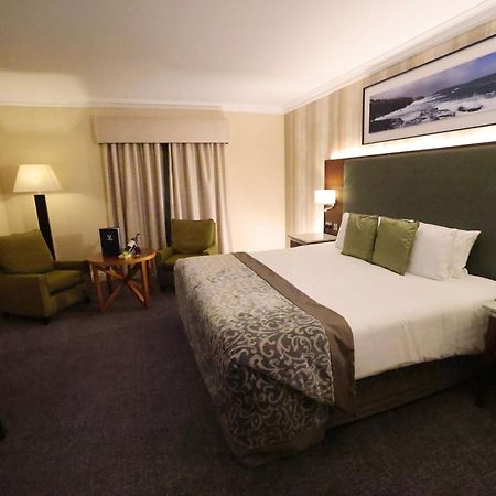 Vaughan Lodge Hotel Lahinch Exterior foto